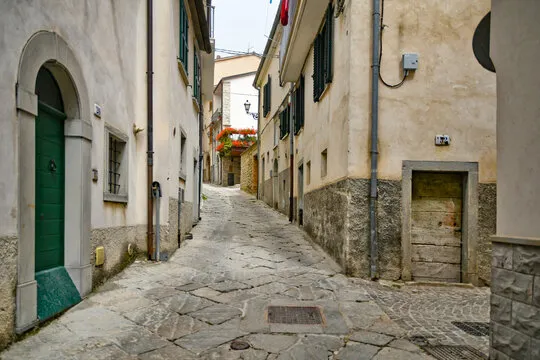 Paths in Molise