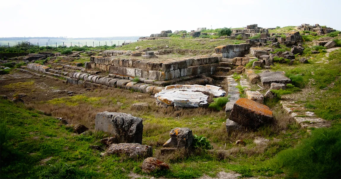 Ancient Etruscan ruins